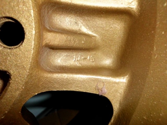 ขายล้อแม็กลายบิตสวยๆขอบ15"6รู กว้าง8.5ออฟลึกๆเลยคับ จะใส่ เรโทรได้ ใส่โฟวิลได้ สวยๆสีใหม่ยังไม่เคยใช้4วง