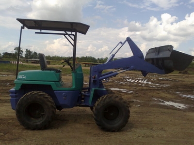 ขายรถตักเก่านอก KOMATSU WA40-3