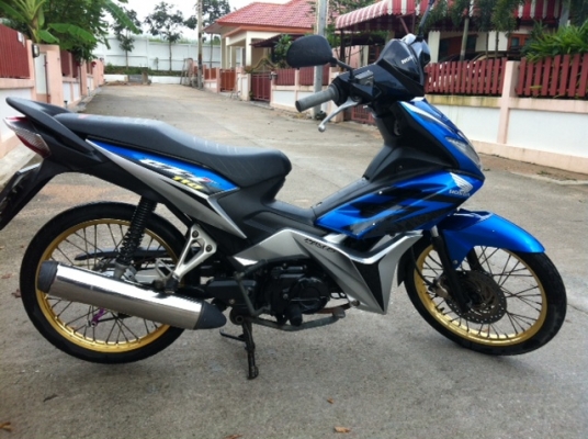 Honda Cz i
