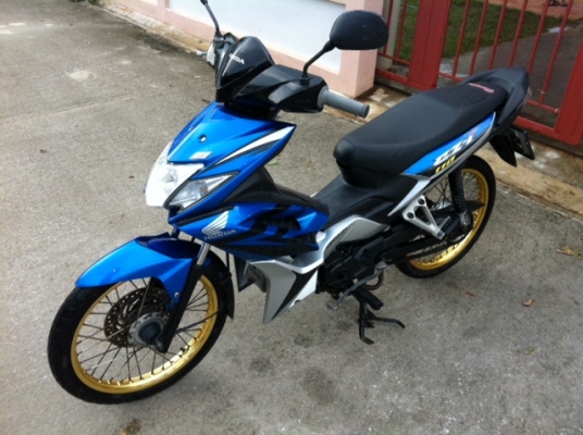 Honda Cz i