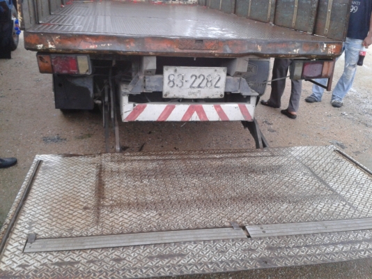 ขาย 6 ล้อ บรรทุกถังแก๊ส Mitsubishi canter 100 HP ฝาท้าย Hydraulic Tel. 088-4501277 ขาย 6 ล้อ บรรทุกถังแก๊ส Mitsubishi canter 100 HP ฝาท้าย Hydraulic Tel. 088-4501277