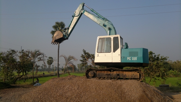 ขายรถแม็คโคร PC 100-5 เอกสารเล่มทะเบียน