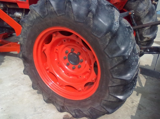 ขายรถไถคูโบต้าM-5000 ใบดันดินหน้า โรตารี่ พร้อมใช้ครับ ส่งรถแล้ว26/11/55 นครไทย