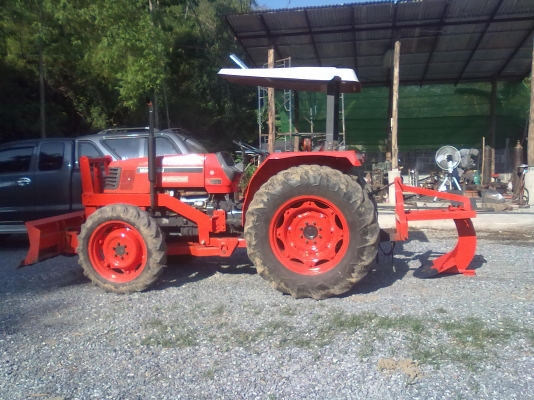 ขายรถไถคูโบต้าM-5000 ใบดันดินหน้า โรตารี่ พร้อมใช้ครับ ส่งรถแล้ว26/11/55 นครไทย