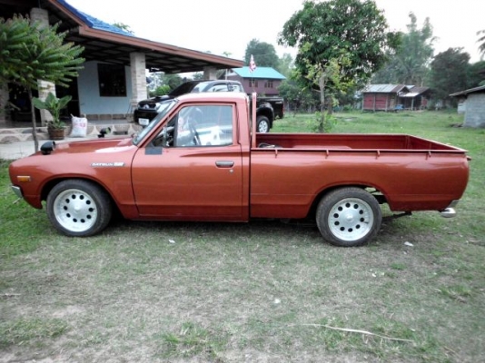 (จองแล้ว)ขายดัทสันช้างเหยียบ620สวยๆจบๆ(ลดราคาสุดๆต้องการใช้เงิน 95000ด่วนมาก่อนได้ก่อนคับ)รถวิ่ง120ยังเหลือเครื่องแน่นๆ ออฟชั่นเพียบ รายละเอียดเข้าไปดูข้างในเลยคับClassic car sales and looking for datsun 620 old car conservation.เลยคับ