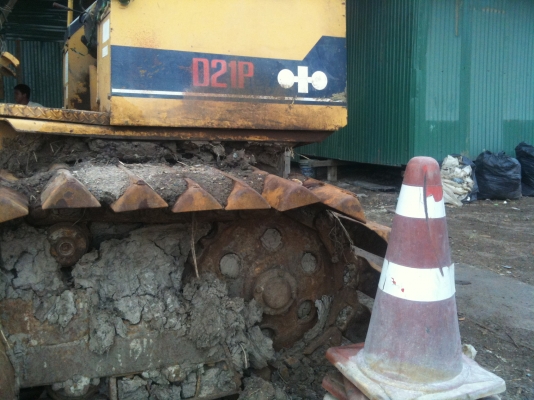 ขายรถแทรกเตอร์ KOMATSU D21P-6 ตีนเป็ด สภาพดี ราคาถูก