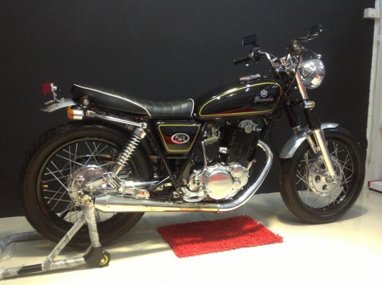 นุรังสิต//// ขายSR400 สภาพเทพๆ สวยๆ เครื่องสดเเน่น  คุ้มสำหรับคนใช้ 59900 ต่อรองนิดหน่อย