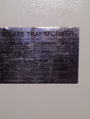 หม้อแปลงไฟฟ้า 3 P 200 v