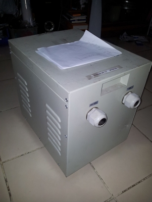 หม้อแปลงไฟฟ้า 3 P 200 v