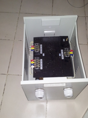 หม้อแปลงไฟฟ้า 3 P 200 v