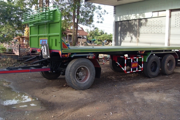 ขายลูกพ่วง 3เพลา ปี55 ชุดโอนพร้อมทะเบียนเต็ม ขาย 360,000.-