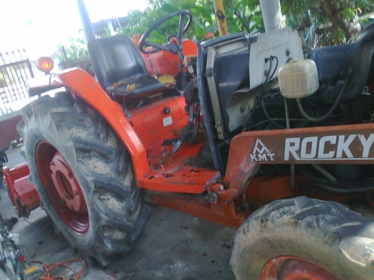 ขายด่วน!..รถไถ KUBOTA L4200 มีใบดันหน้า และจอบหมุน.