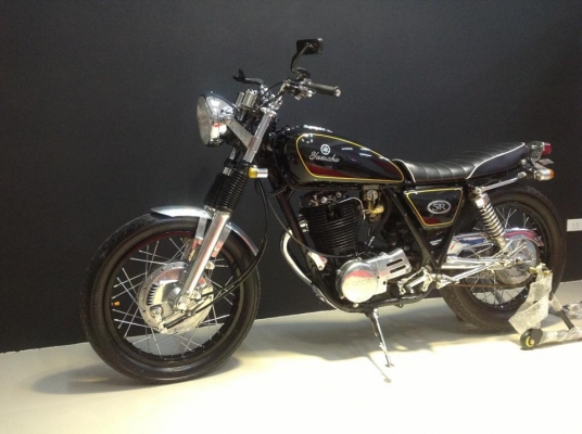 นุรังสิต//// ขายSR400 สภาพเทพๆ สวยๆ เครื่องสดเเน่น  คุ้มสำหรับคนใช้ 59900 ต่อรองได้นิดหน่อยครับ