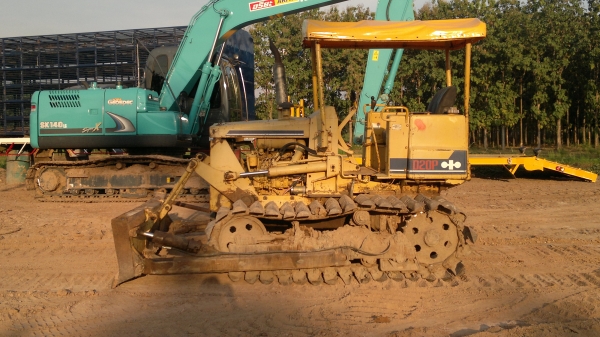ขายรถแทรคเตอร์ D 20P-5 KOMATSU