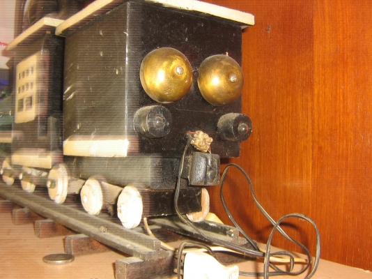 โทรทัพศ์ รถไฟโบราณ ขาย เมืองกาจ แล้วคับ โทรทัพศ์ รถไฟโบราณ ขาย เมืองกาจ แล้วคับ