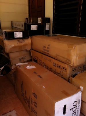 ขายเรือยาง Pontoon พร้อมมอเตอร์ ของใหม่แกะกล่อง