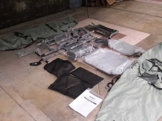 ขายเรือยาง Pontoon พร้อมมอเตอร์ ของใหม่แกะกล่อง