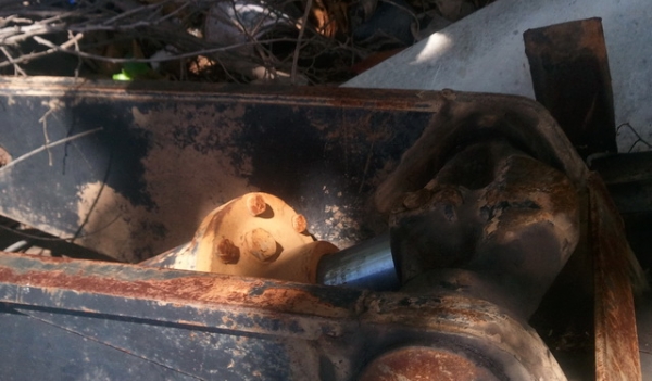 กระบะดัมพ์สามมิตร +คัตซีเทียมพร้อมดัมพ์