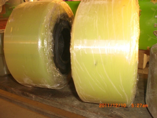 รับหล่อล้อไฟฟ้ายื่นขับ โพรียูลิเทน