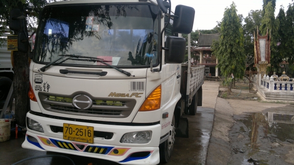 ขายรถ 6 ล้อ  MEGA  ปี  48