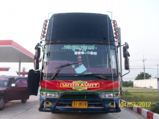 ขายรถบัสชั้นครึ่ง 12  เมตร  คัสซี nissan  เครื่องกลาง เครื่อง pf 330 ฝาดำ สูง 3.80 ชั้นครึ่ง ทรงมังกรเชิดชัย เบาะตัวหนอน คานหน้าคานท้าย nissan zm  เบรคแห้ง  ราคา 900,000 ต่อรองได้   ล้อแม๊ก 6 เส้น ยางเรเดียล 6 เส้น    โทรมาเลยครับ เจ้าของใจดี ไม่มีนายหน้า