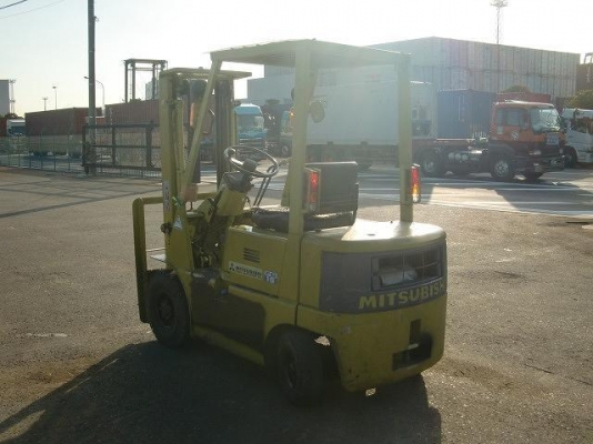 ขายฟอร์คลิฟต์ MITSUBISHI FG15 1.5 TON เกียร์ธรรมดา  ขอบคุณมากครับ หจก รุ่งเรืองธรรมวัสดุ!!!!