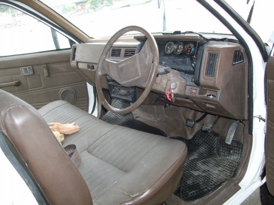 มาสด้า แฟมมีเรีย เดิม ครบ เหมือนไหม่