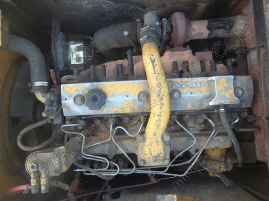 รถแบคโฮ ยี่ห้อ KOMATSU PC200-5