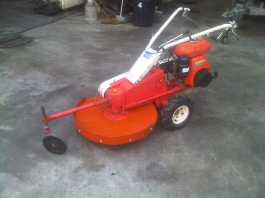 ขายรถตัดหญ้าแบบเดินตามครับ