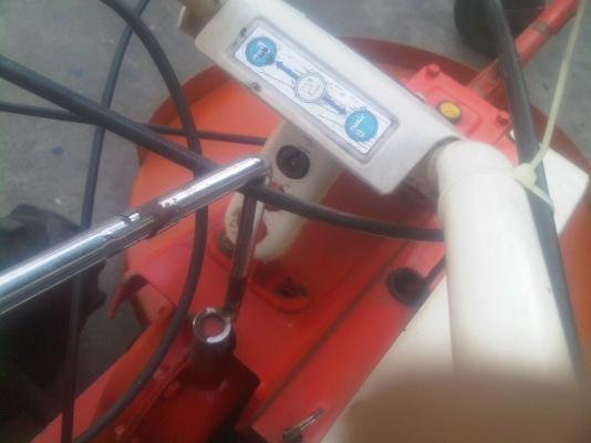 ขายรถตัดหญ้าแบบเดินตามครับ