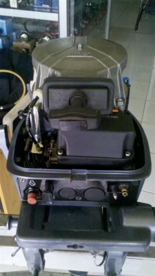 ขาย ยามาฮ่า 8 แรง หางสั้น 17นิ้ว สภาพงามๆตามรูป ราคา 25000 บาท