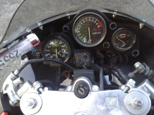 cbr400 ปี 89 แฟริ่ง 1,000rr พร้อมทะเบียน เครื่องไม่มีปันหา 085-3155295 ลดราคาเหลือ 75,000 ครับ ร้อนเงินภายในวันที่ 3-8 เท่านั้นนะครับ มาก่อนได้ก่อน ลดสุดๆแล้วครับ ร้อนเงินครับ cbr400 ปี 89 แฟริ่ง 1,000rr พร้อมทะเบียน เครื่องไม่มีปันหา 085-3155295 ลดราคาเหลือ 75,000 ครับ ร้อนเงินภายในวันที่ 3-8 เท่านั้นนะครับ มาก่อนได้ก่อน ลดสุดๆแล้วครับ ร้อนเงินครับ