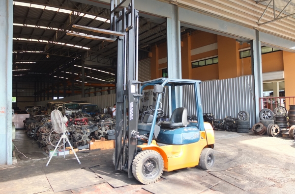 รถฟอร์คลิฟต์ โตโยต้า 2ตัน รุ่น 7 สูง 3ม. ดีเซล