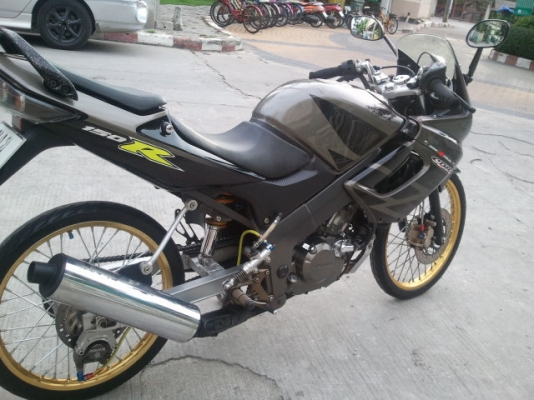 ขาย CBR150 แต่งซิ่งๆ ราคาไม่แพง 30000บาท เข้ามาดูกันก่อน -