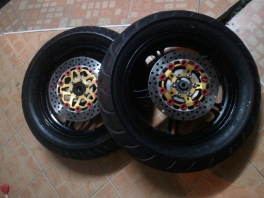 ขาย ล้อแม็ก NEW KSR สภาพสวยๆๆๆพร้อมจานแต่ง เข้ามาดูกันก่อน