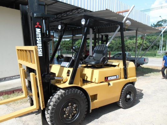 ขายด่วนรถยก MITSUBISHI  FD35 เครื่องยนต์ดีเซล S6E เกียร์ออโต้ เสาสูง 3 เมตร ยางใหม่ 4 เส้น