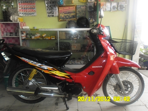 wave.100s  เครื่องดีสีสวยมากรถเดิมๆ