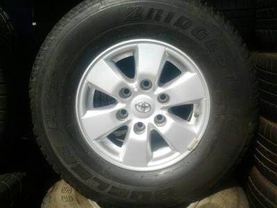 ขายแม็ก15 TOYOTA 255/70/15 พร้อมยางปี4710 BRIDGSTONE  DU H/T840   1   ชุด