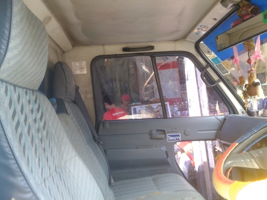 ขายด่วนหกล้อโดยสารสภาพดี เครื่อง 110 แรง Isuzu Tel. 088-4501277