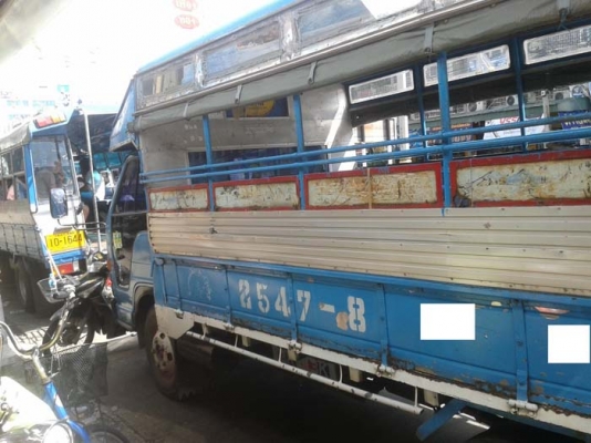 ขายด่วนหกล้อโดยสารสภาพดี เครื่อง 110 แรง Isuzu Tel. 088-4501277