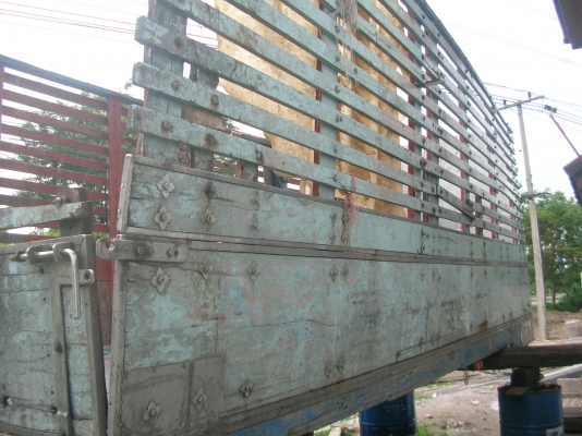 ราคาเท่าไรว่าไปคับ***ขายด่วนๆๆ ถูกๆๆ กระบะไม้คอกสูงพื้นสแตนเลสตามสภาพ***