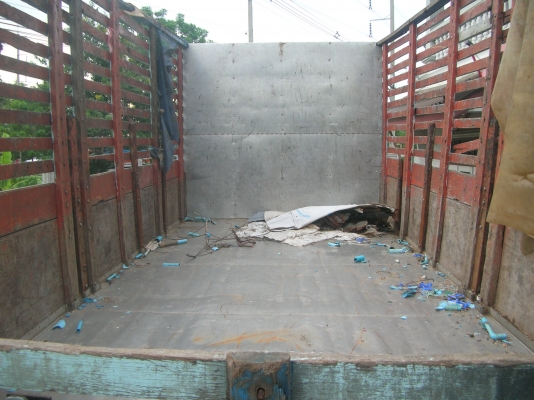 ราคาเท่าไรว่าไปคับ***ขายด่วนๆๆ ถูกๆๆ กระบะไม้คอกสูงพื้นสแตนเลสตามสภาพ***