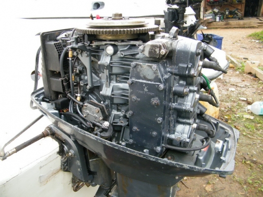 ขายเครื่อง ยามาฮ่า 40 แรง  สตาร์ทไฟฟ้า สภาพดี ราคาไม่แรง