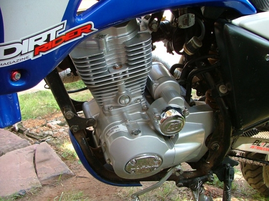 ขายเครื่องไลฟาน(LIFAN)200 ก้านกระทุ้ง