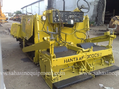 รถปูยาง  AF300WHS บจก.สหสินอีควิปเม้นท์ โทร.081-5851880, 02-5168100-1 www.sahasinequipment.com