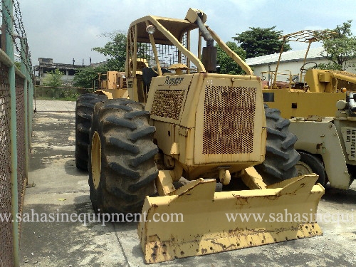 รถลากซุง บจก.สหสินอีควิปเม้นท์ โทร.081-5851880, 02-5168100-1 www.sahasinequipment.com รถลากซุง บจก.สหสินอีควิปเม้นท์ โทร.081-5851880, 02-5168100-1 www.sahasinequipment.com