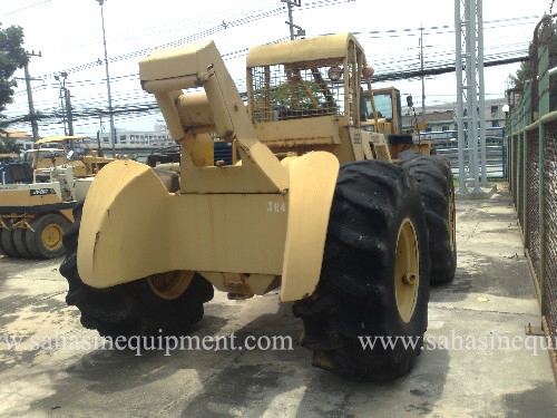 รถลากซุง บจก.สหสินอีควิปเม้นท์ โทร.081-5851880, 02-5168100-1 www.sahasinequipment.com รถลากซุง บจก.สหสินอีควิปเม้นท์ โทร.081-5851880, 02-5168100-1 www.sahasinequipment.com