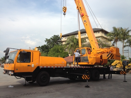 ทรัคเครน ZOOMLION 25 ตัน มาใหม่ 12 คัน