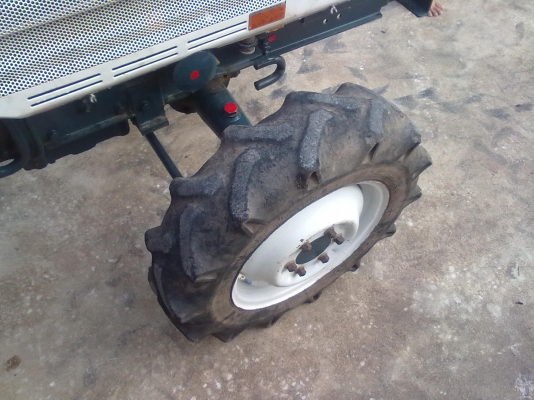 จัดมาแบบแพคคู่สองเพลาสองคันครับ คูโบต้าL2002DT-L2602DT สวย ถูก ดี