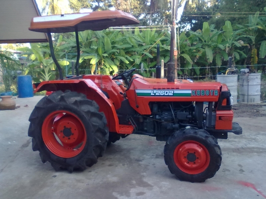 จัดมาแบบแพคคู่สองเพลาสองคันครับ คูโบต้าL2002DT-L2602DT สวย ถูก ดี